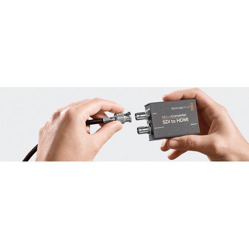 Blackmagic Design Micro Converter SDI to HDMI/No Incluye Alimentador de Corriente. Entrada de Corriente por Micro USB. Se alimenta fácilmente con Cualquier Cargador de teléfono móvil